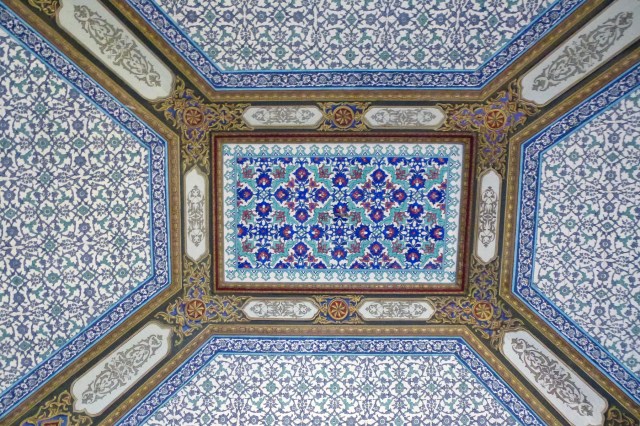 26.10.12 Istanbul-20 Topkapi ceiling