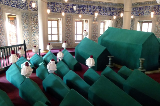 27.10.12 Istanbul-19 sultan tombs